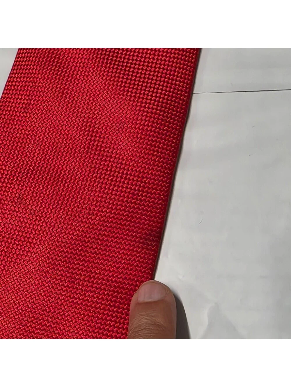 HERMES Paris Red Knit Woven Silk Tie Made in France 62x3.5 Grenadine Flaw see